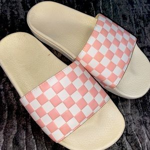 VANS CHECKERBOARD WOMENS SLIDES 💕